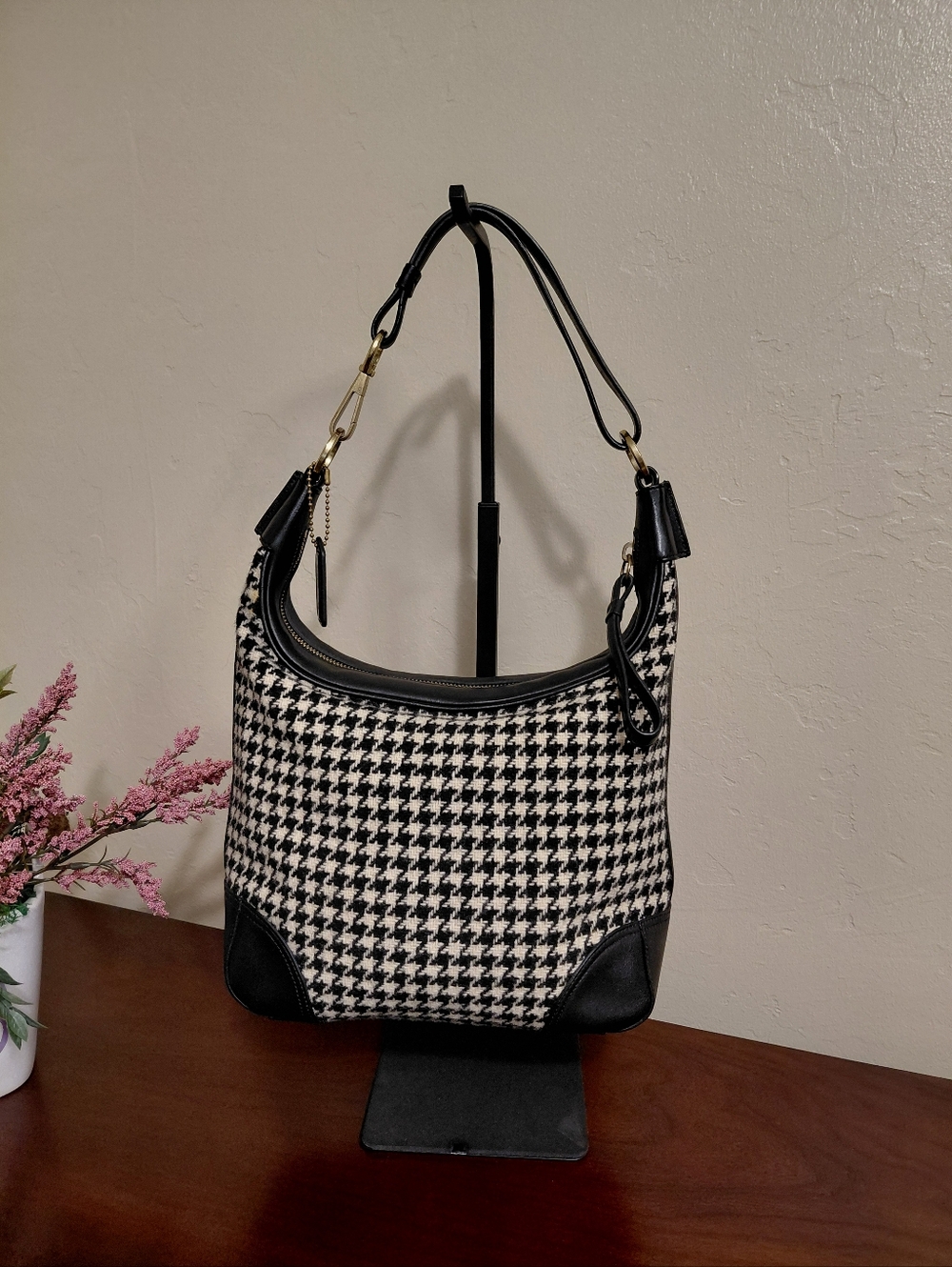 Coach Vintage Amanda Houndstooth Tweed Hobo Bag Style # 6954